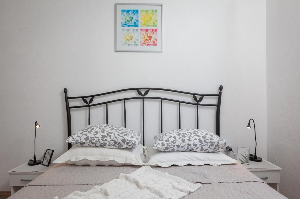 Sea View Ela Apartments Подгора Екстер'єр фото