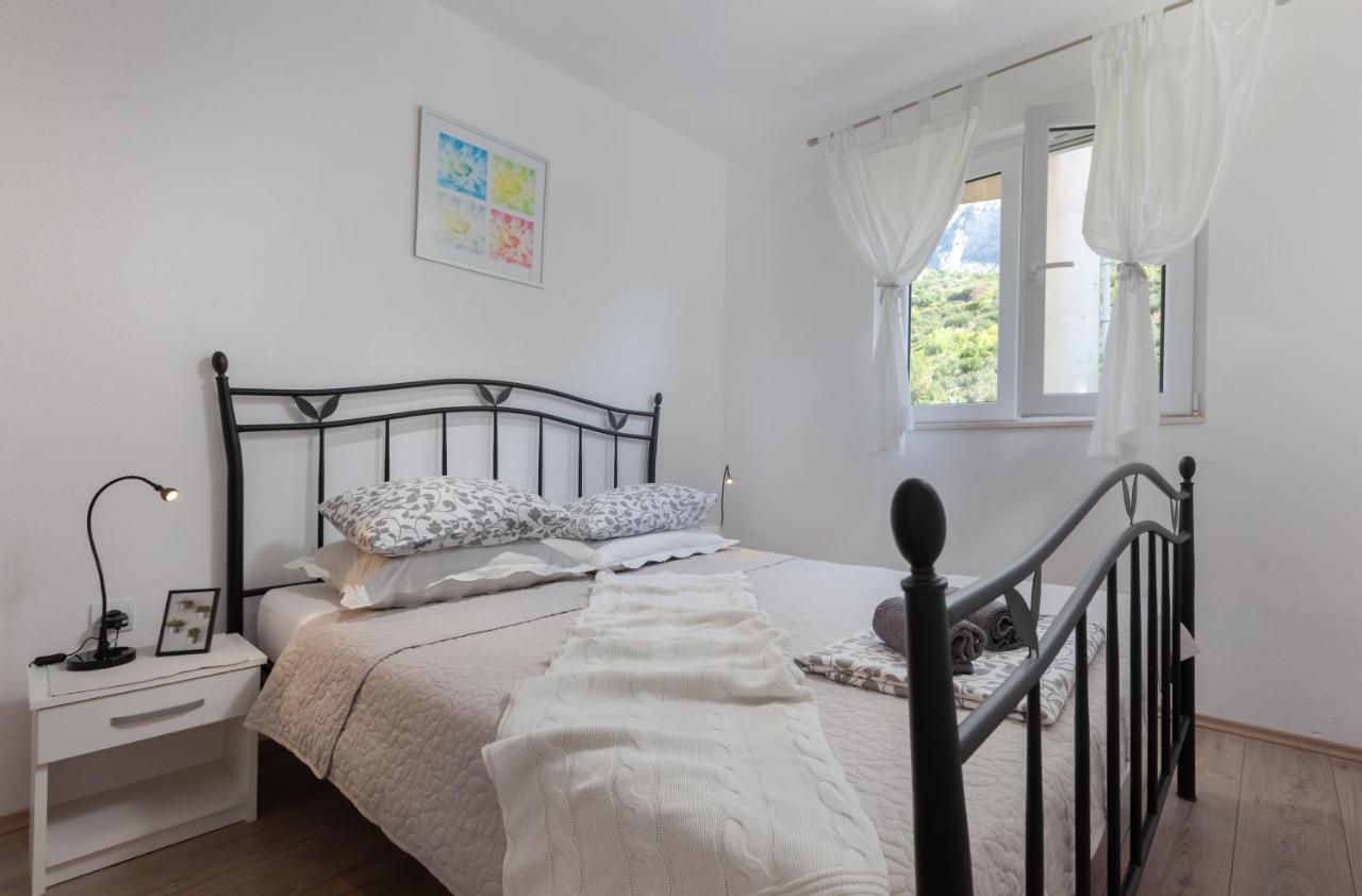 Sea View Ela Apartments Подгора Екстер'єр фото