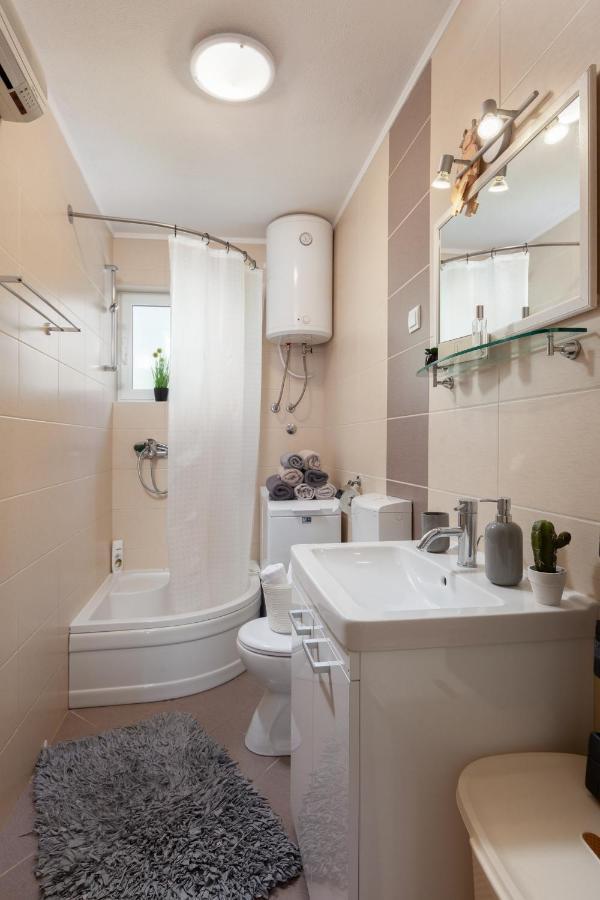 Sea View Ela Apartments Подгора Екстер'єр фото