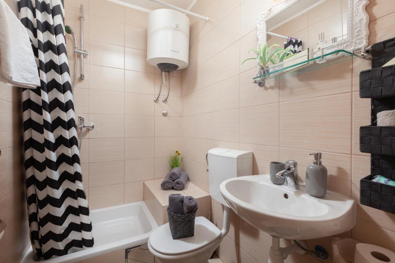 Sea View Ela Apartments Подгора Екстер'єр фото