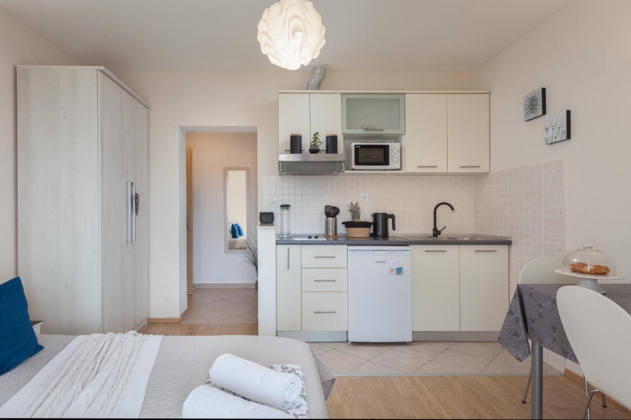 Sea View Ela Apartments Подгора Екстер'єр фото