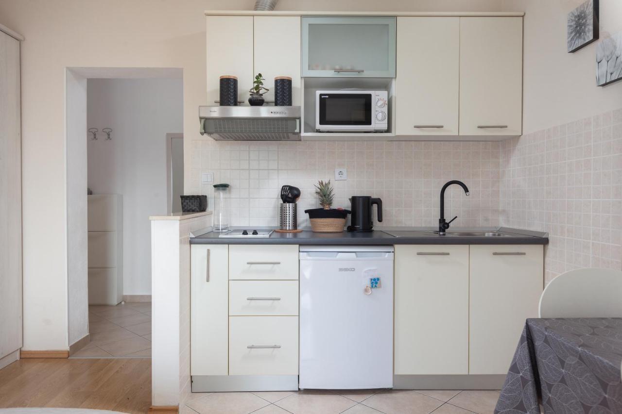 Sea View Ela Apartments Подгора Екстер'єр фото