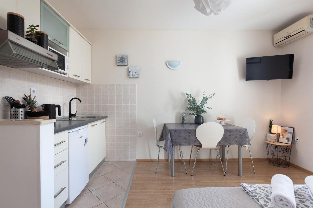 Sea View Ela Apartments Подгора Екстер'єр фото